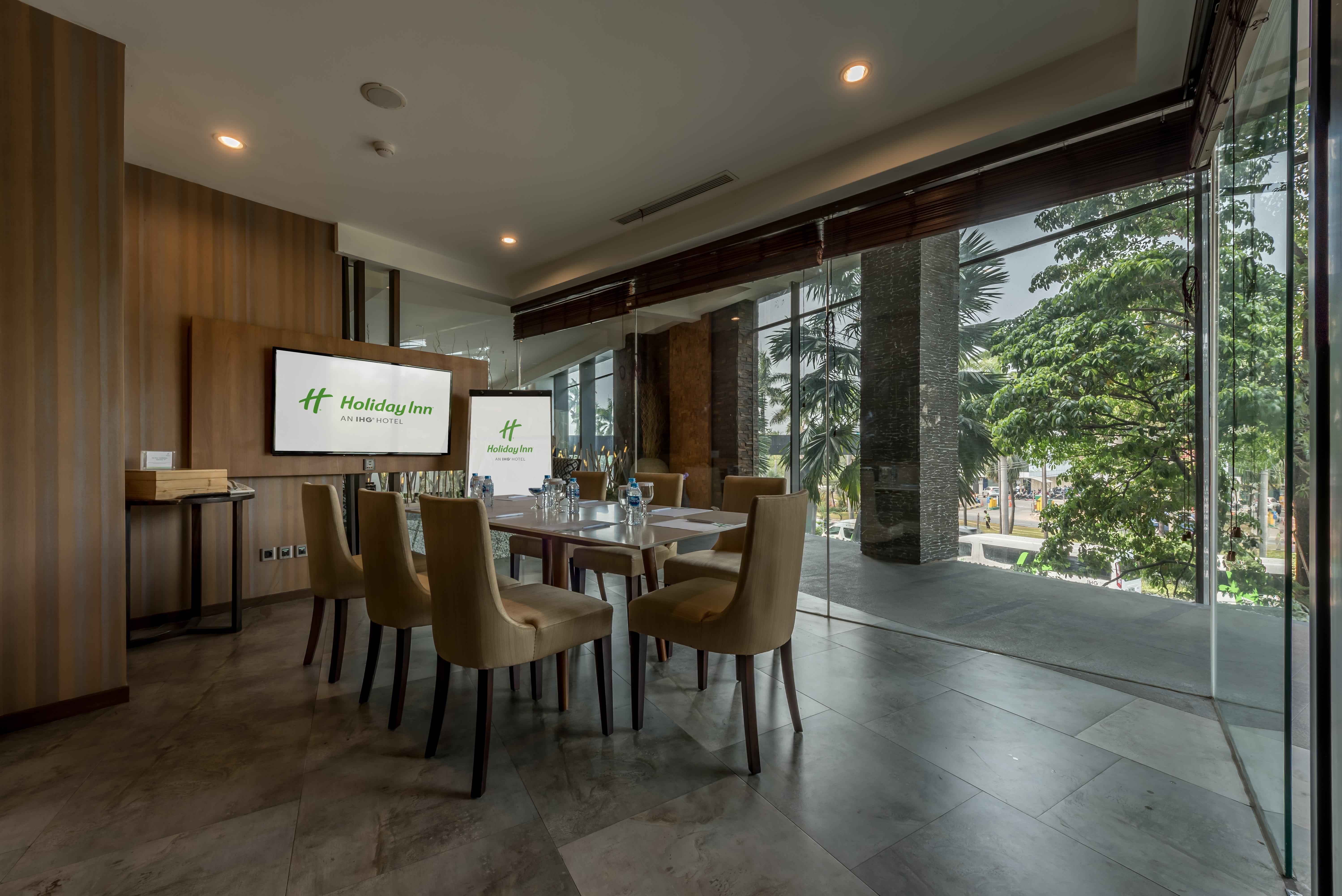 Holiday Inn Cikarang Jababeka By Ihg Zewnętrze zdjęcie