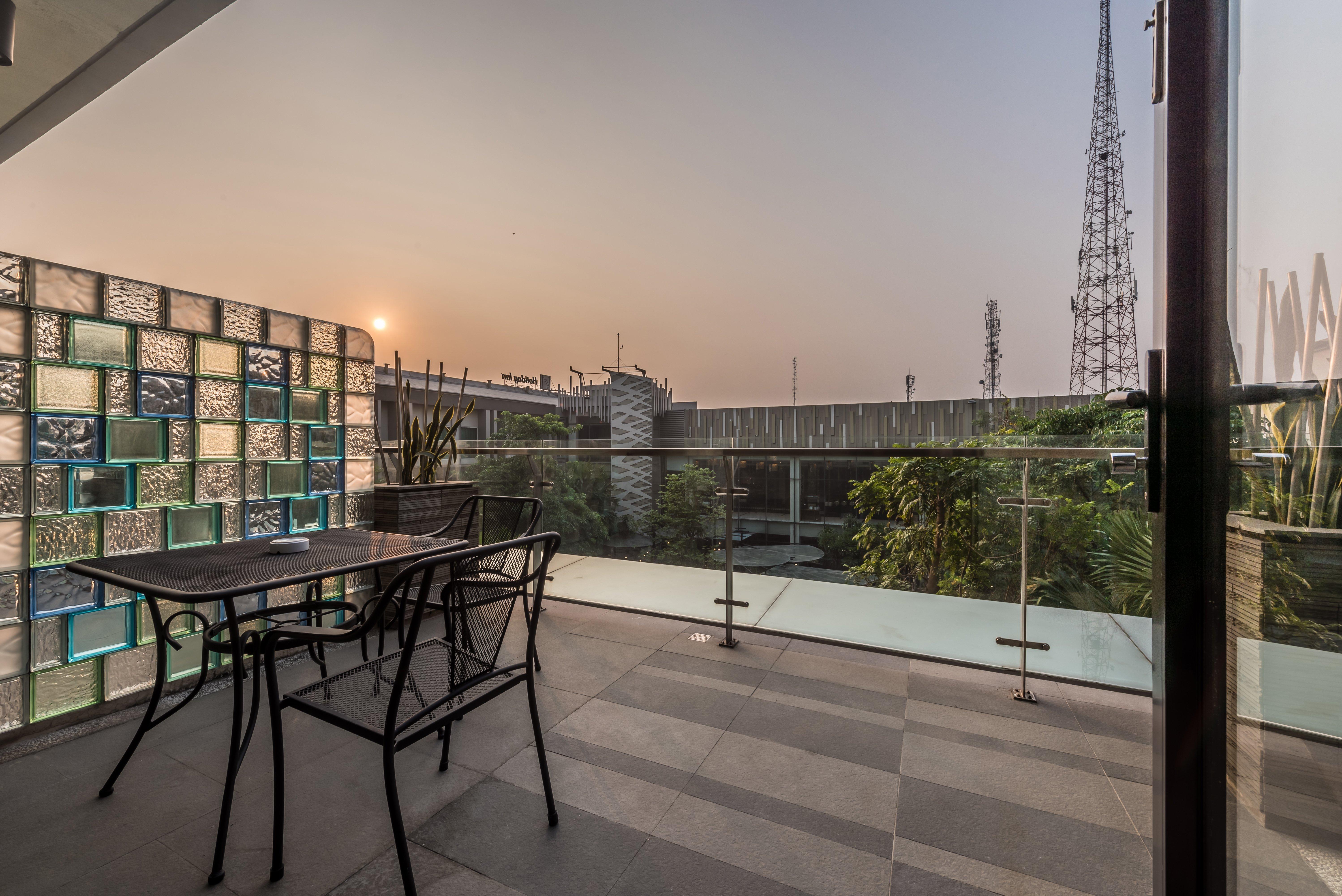 Holiday Inn Cikarang Jababeka By Ihg Zewnętrze zdjęcie