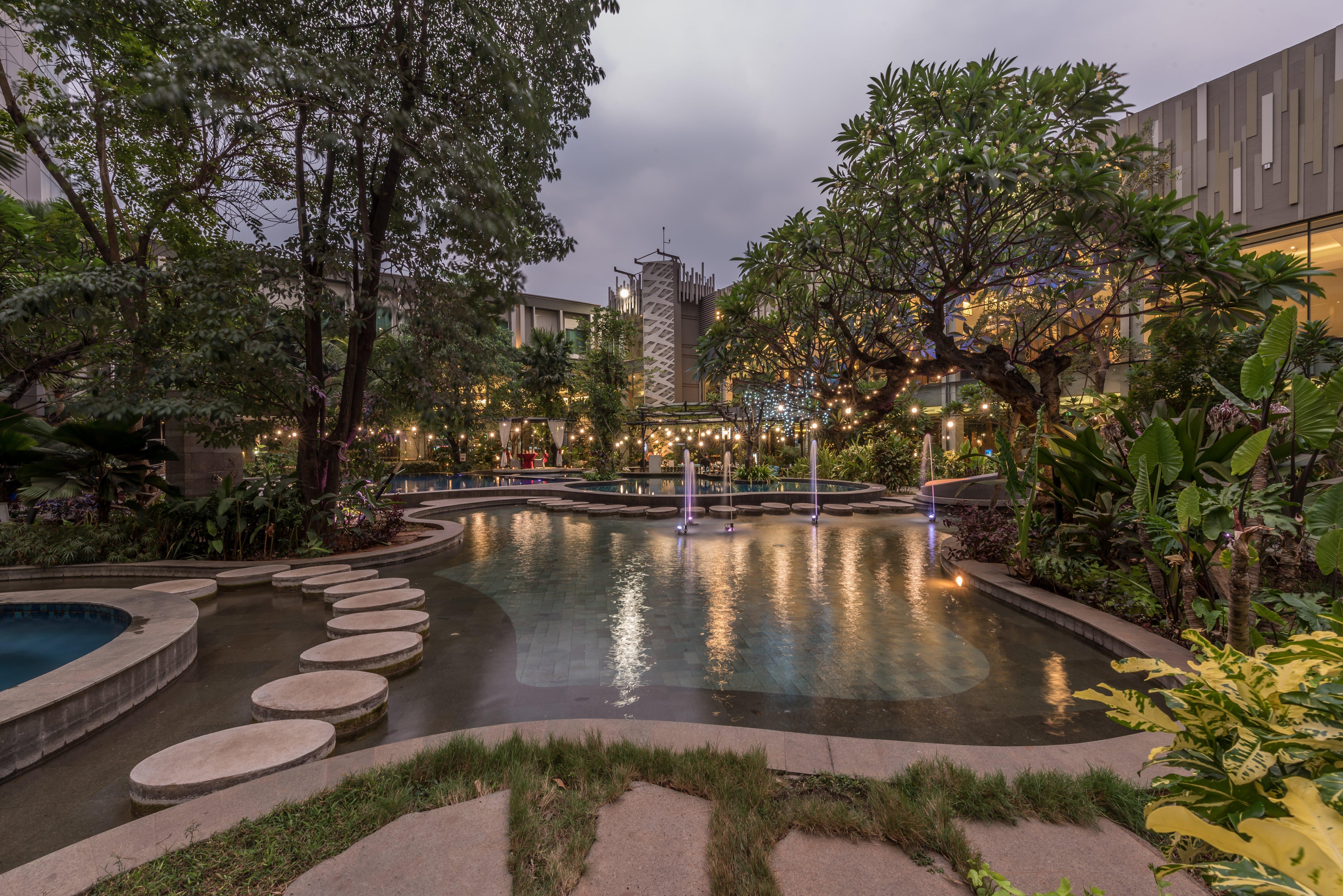 Holiday Inn Cikarang Jababeka By Ihg Zewnętrze zdjęcie