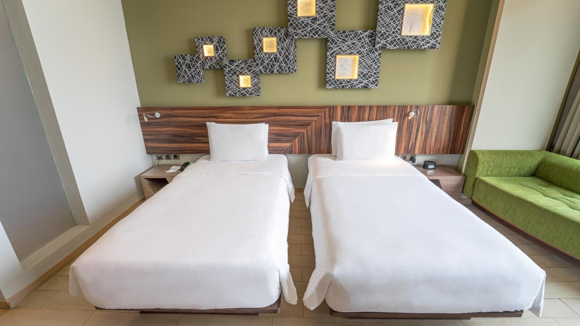 Holiday Inn Cikarang Jababeka By Ihg Zewnętrze zdjęcie